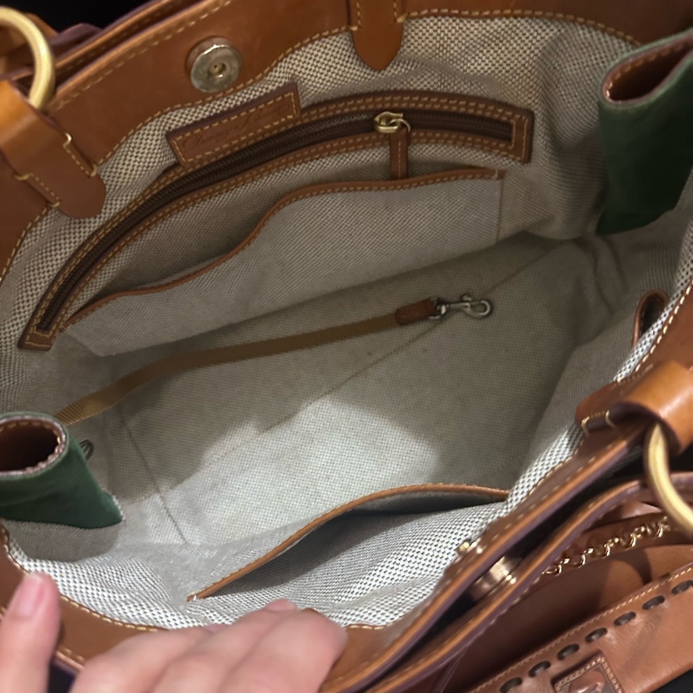 *SOLD* Dooney & Bourke Tan Florentine Leather Bag & Matching Wallet, Dust Bag - Picture 9 of 13
